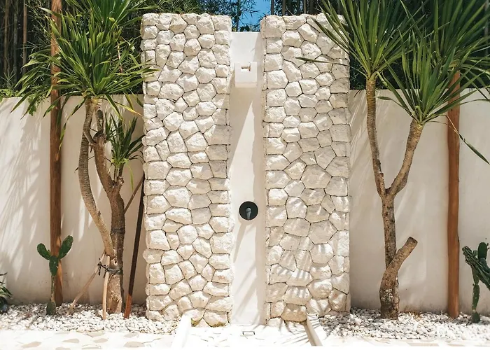Bocce Villa *